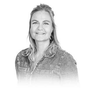 Porträt oder Teamfoto: Kathi Eike Schwarz-Weiß auf der Seite „Kathi“