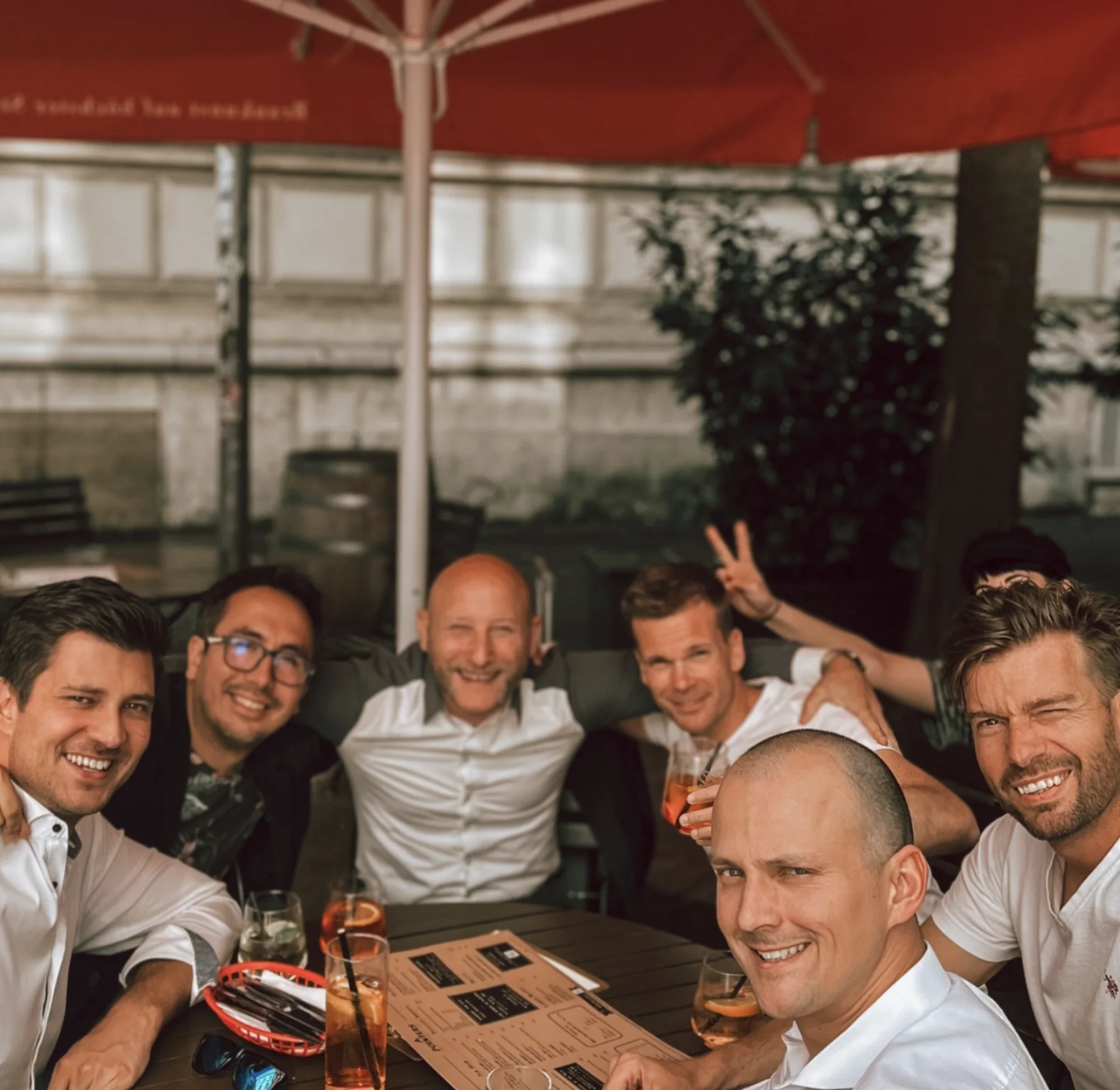 Gruppe bei einem Projekttermin mit STI Consulting
